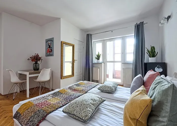 Golden Apartments/rad12/5